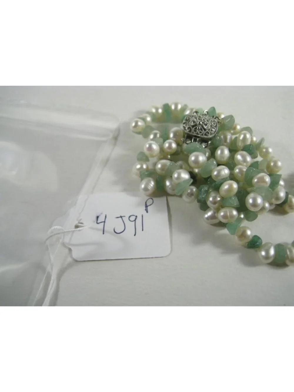 Vintage Multi Strand Jade Chip Freshwater Pearl Beaded Bracelet Silver Tone Box